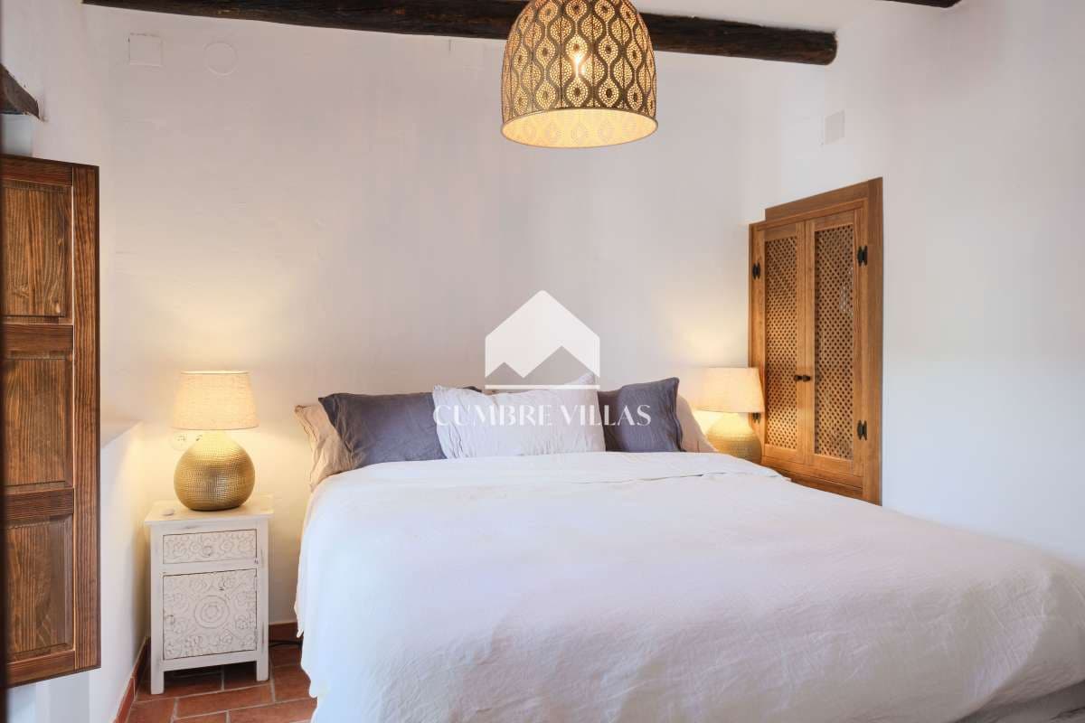 3 bedroom Townhouse for sale in Salobrena - € 475,000 (Ref: 10042265)