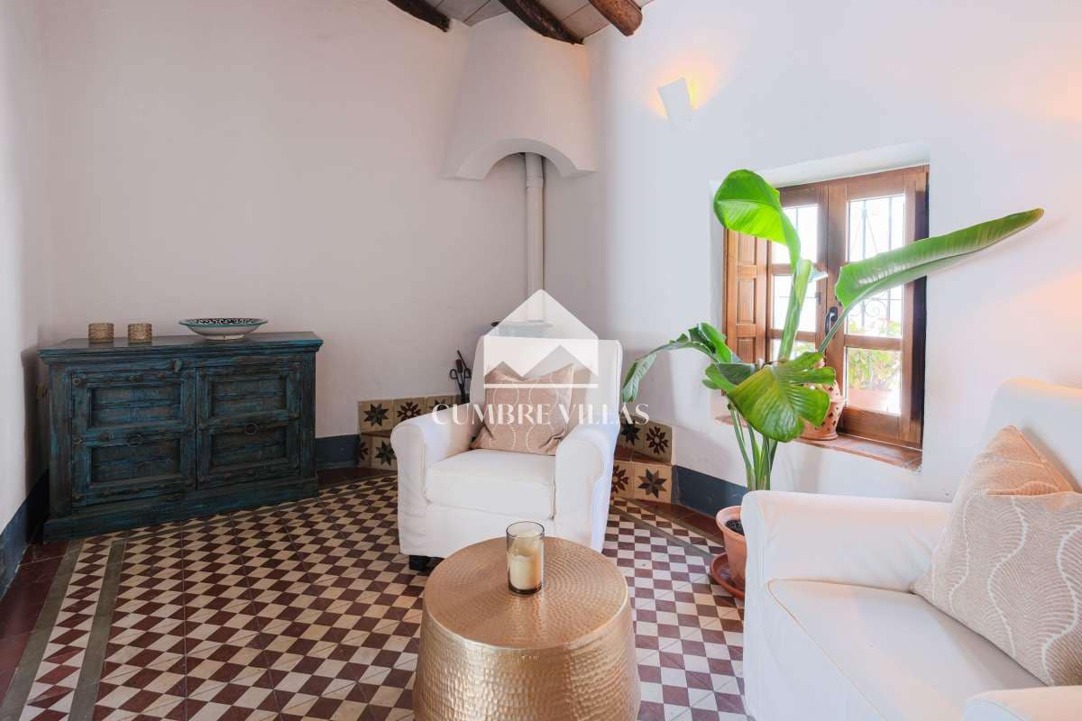 3 bedroom Townhouse for sale in Salobrena - € 475,000 (Ref: 10042265)