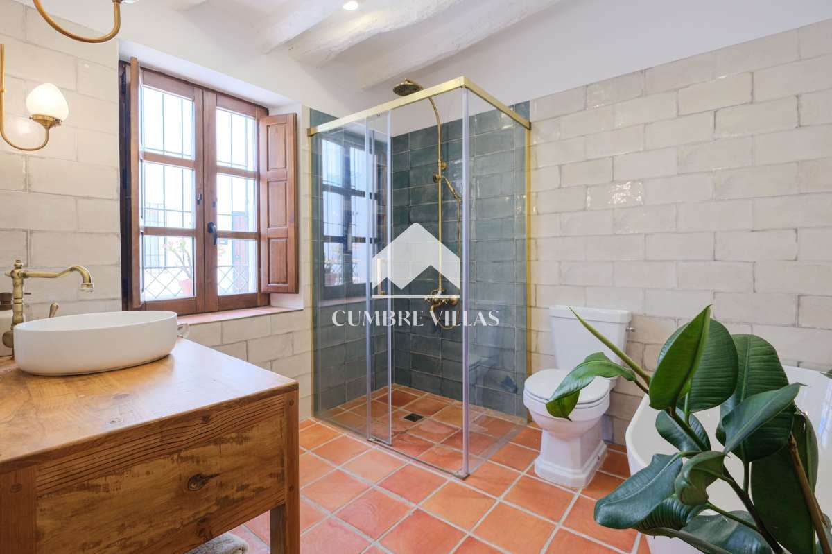 3 bedroom Townhouse for sale in Salobrena - € 475,000 (Ref: 10042265)