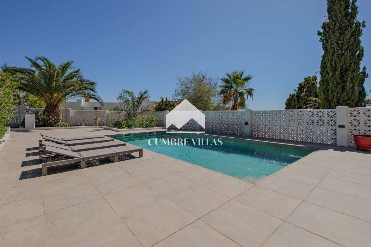 3 sovrum Villa till salu i Salobrena med pool garage - 545 000 € (Ref: 10057711)