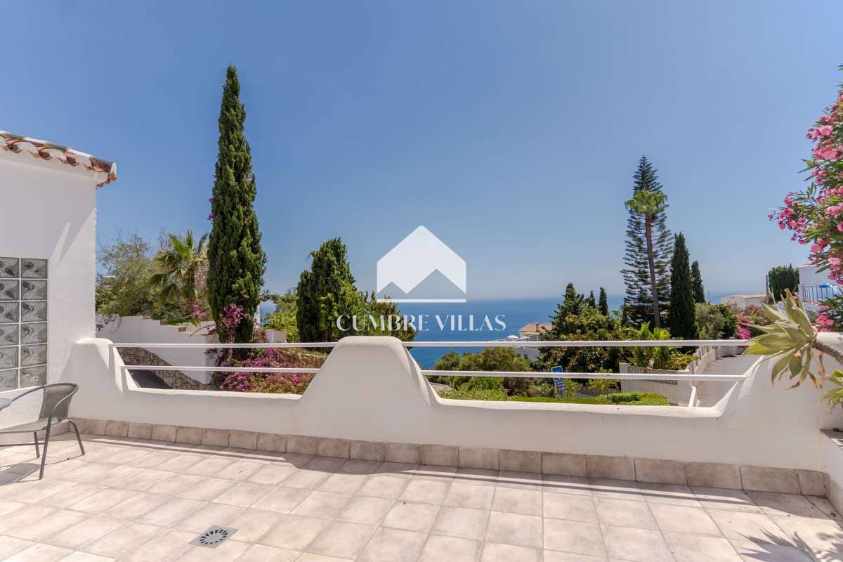 3 sovrum Villa till salu i Salobrena med pool garage - 545 000 € (Ref: 10057711)