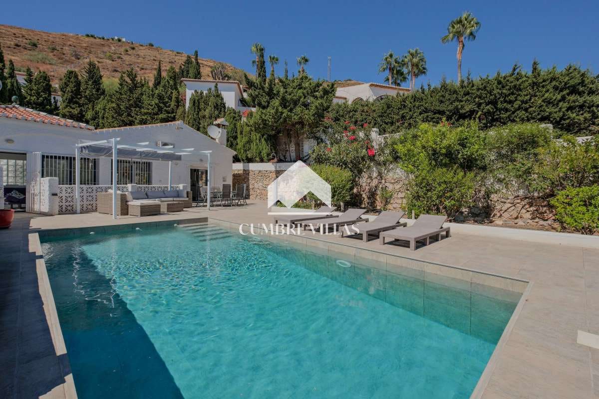 3 sovrum Villa till salu i Salobrena med pool garage - 545 000 € (Ref: 10057711)
