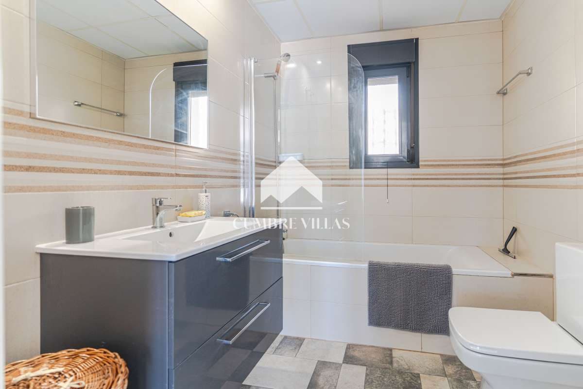 3 sovrum Villa till salu i Salobrena med pool garage - 545 000 € (Ref: 10057711)