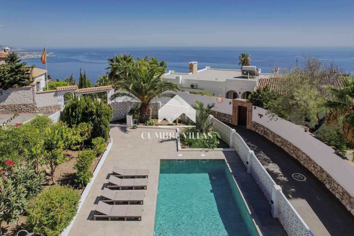 3 sovrum Villa till salu i Salobrena med pool garage - 545 000 € (Ref: 10057711)