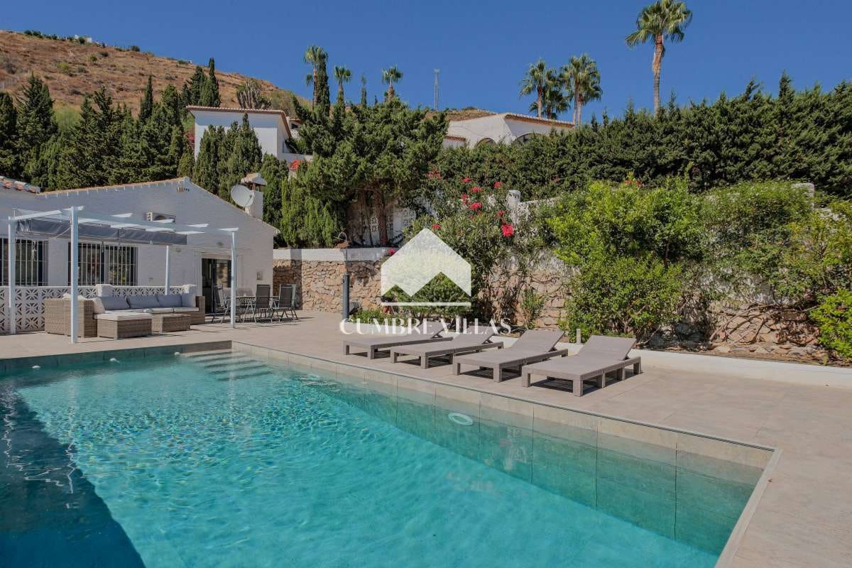 3 sovrum Villa till salu i Salobrena med pool garage - 545 000 € (Ref: 10057711)