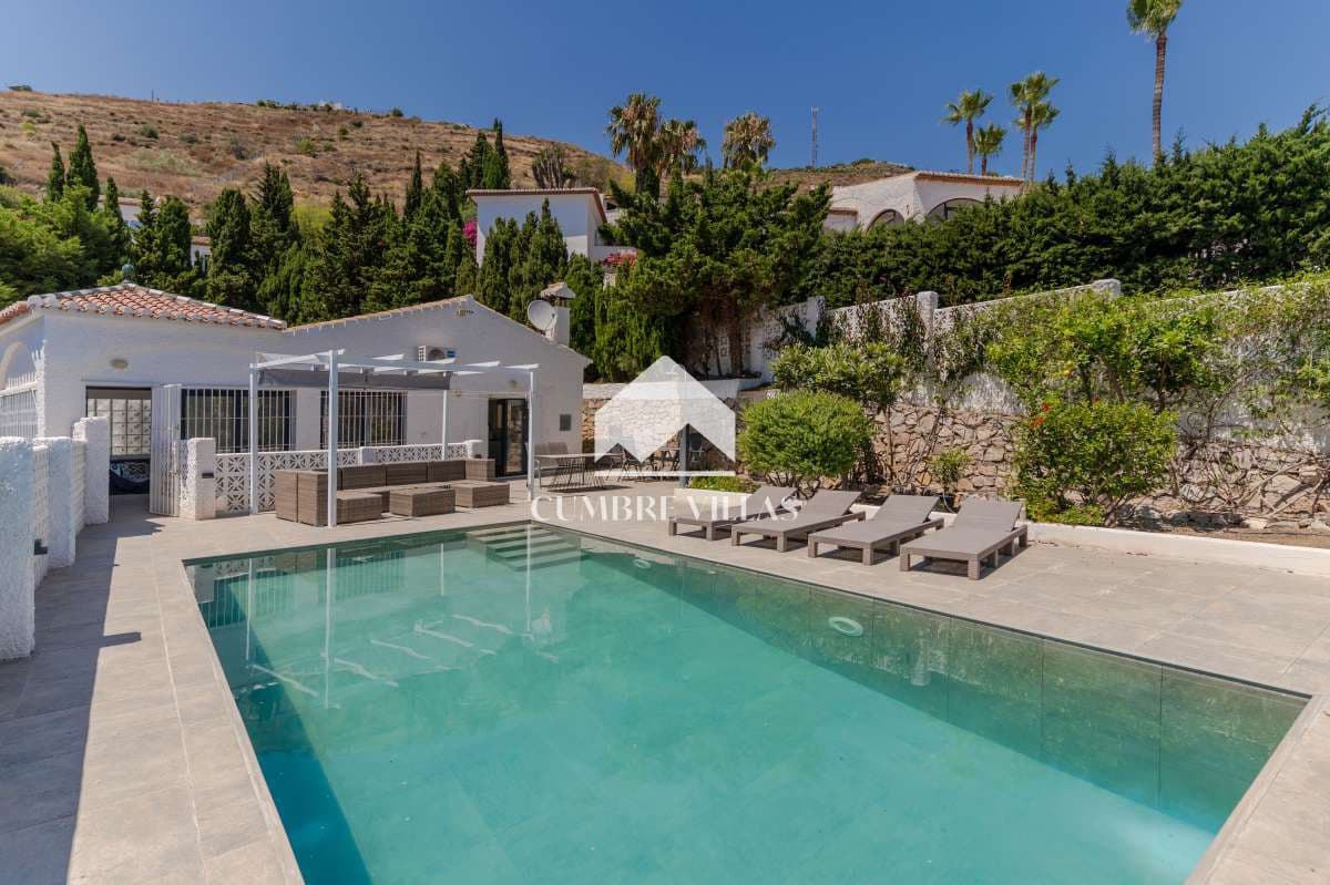 3 sovrum Villa till salu i Salobrena med pool garage - 545 000 € (Ref: 10057711)
