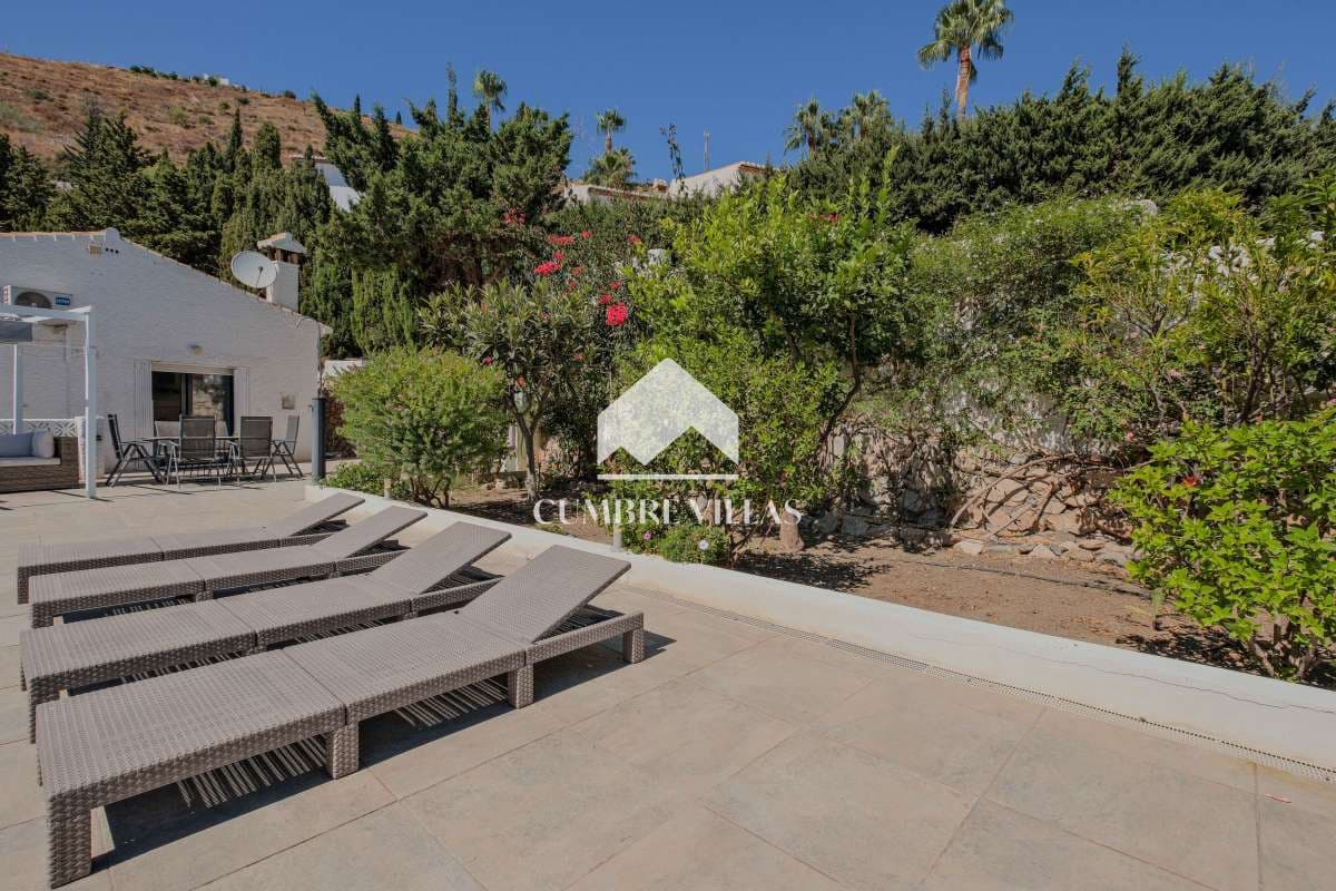 3 sovrum Villa till salu i Salobrena med pool garage - 545 000 € (Ref: 10057711)