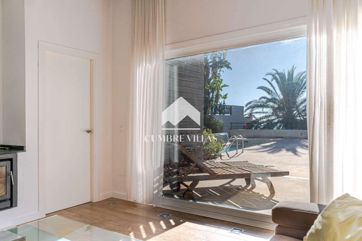 3 sypialnia Willa na sprzedaż w La Herradura z basenem garażem - 895 000 € (Ref: 10148159)