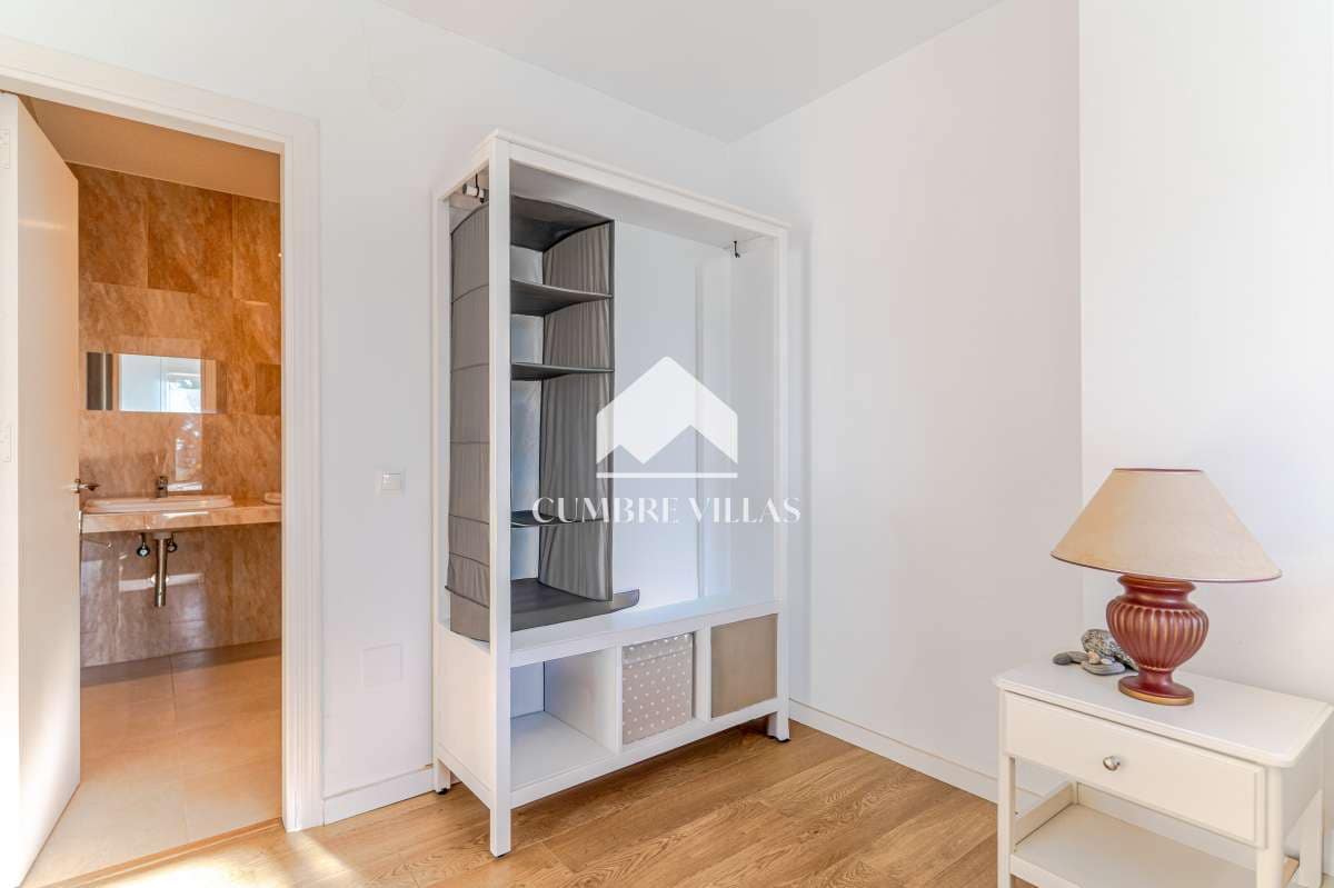 3 sypialnia Willa na sprzedaż w La Herradura z basenem garażem - 895 000 € (Ref: 10148159)