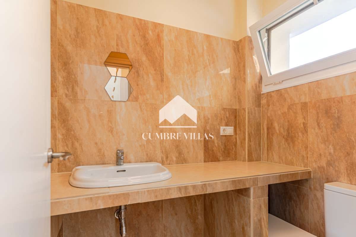 3 sypialnia Willa na sprzedaż w La Herradura z basenem garażem - 895 000 € (Ref: 10148159)