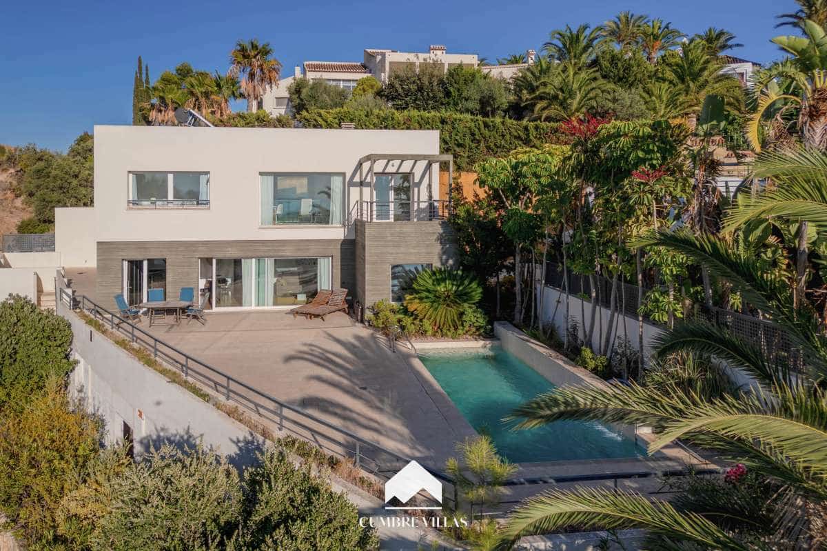 3 sypialnia Willa na sprzedaż w La Herradura z basenem garażem - 895 000 € (Ref: 10148159)