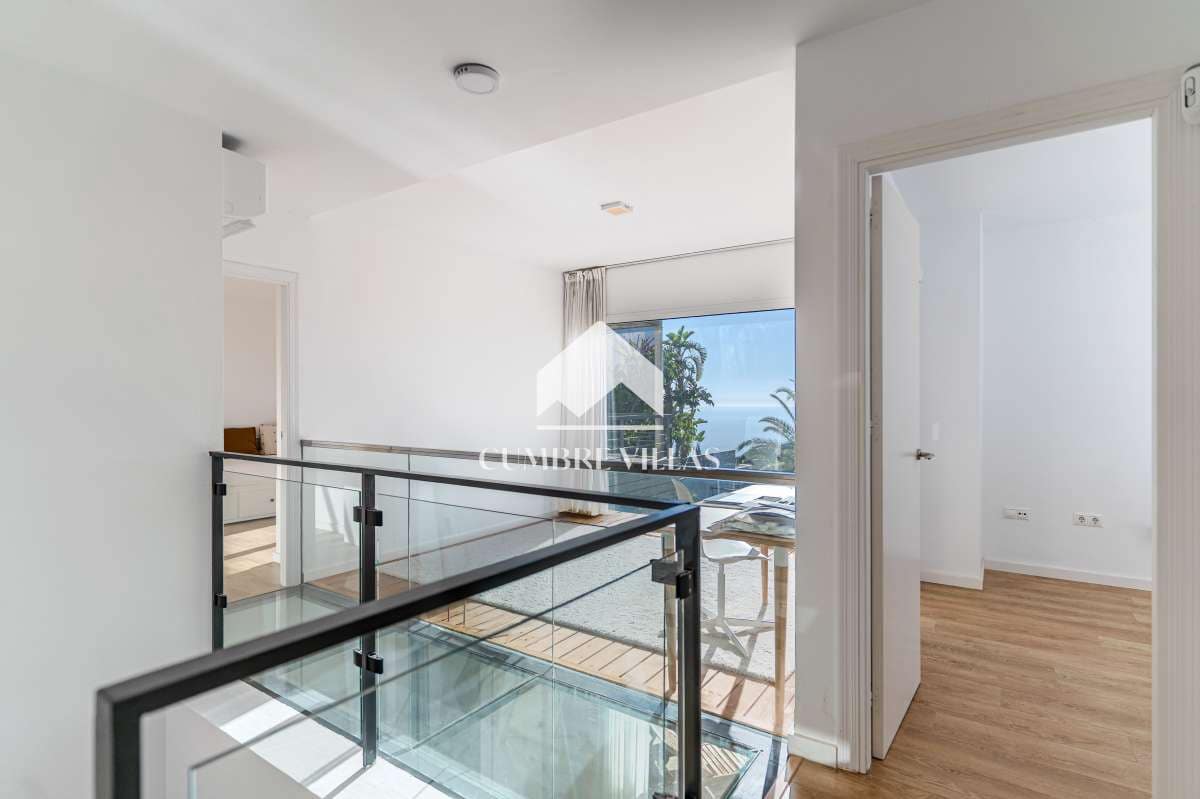 3 sypialnia Willa na sprzedaż w La Herradura z basenem garażem - 895 000 € (Ref: 10148159)