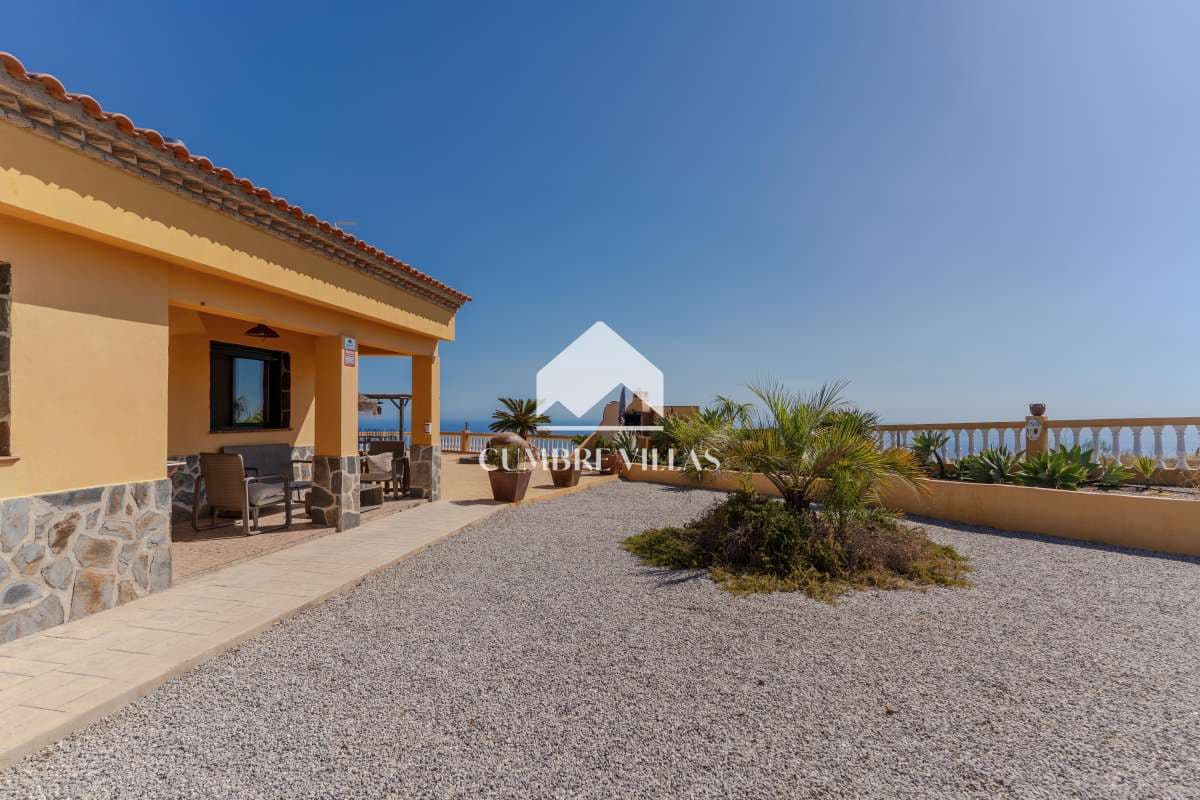 3 soveværelse Finca/Landehus til salg i Almunecar med swimmingpool - € 550.000 (Ref: 10157022)