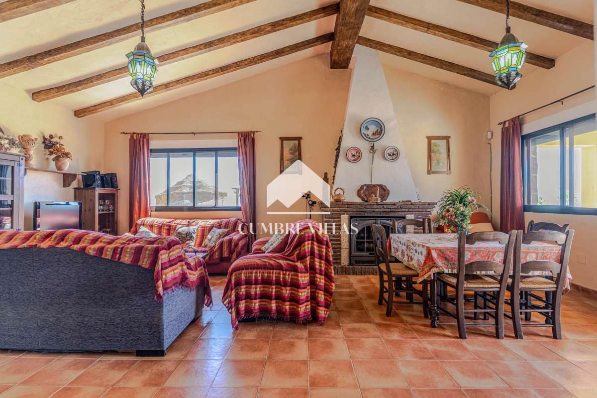 3 soveværelse Finca/Landehus til salg i Almunecar med swimmingpool - € 550.000 (Ref: 10157022)