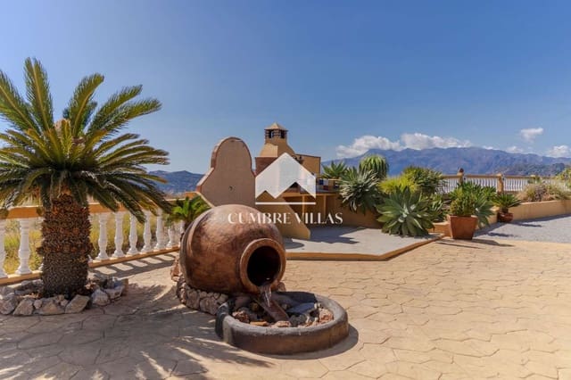 3 soveværelse Finca/Landehus til salg i Almuñécar med swimmingpool - € 550.000 (Ref: 10157022)
