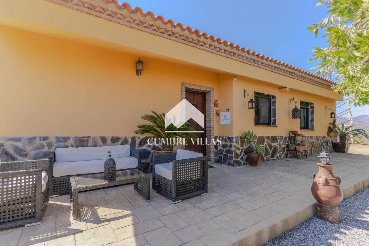 3 soveværelse Finca/Landehus til salg i Almunecar med swimmingpool - € 550.000 (Ref: 10157022)