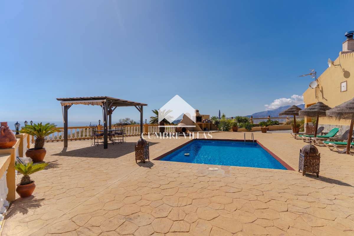 3 soveværelse Finca/Landehus til salg i Almunecar med swimmingpool - € 550.000 (Ref: 10157022)