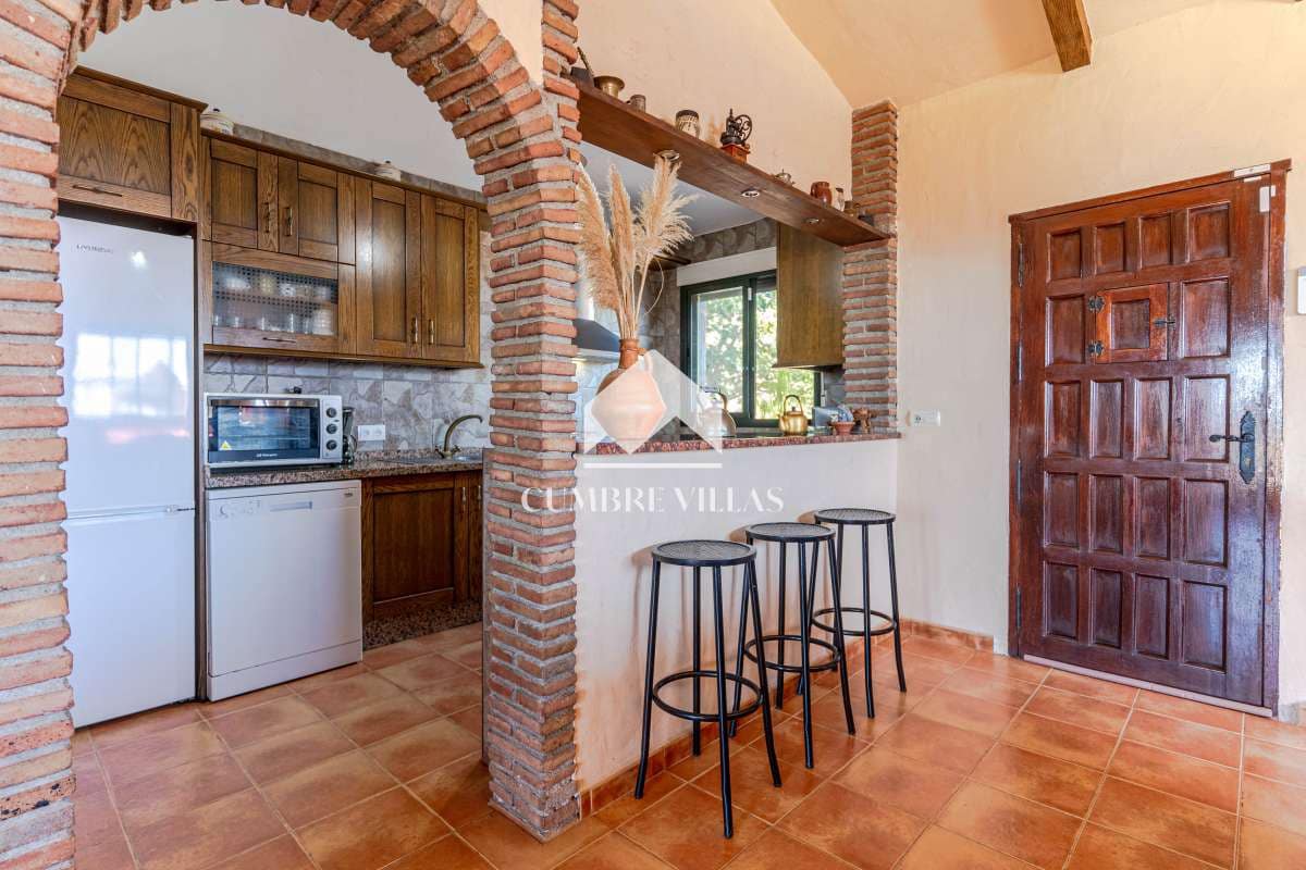 3 soveværelse Finca/Landehus til salg i Almunecar med swimmingpool - € 550.000 (Ref: 10157022)