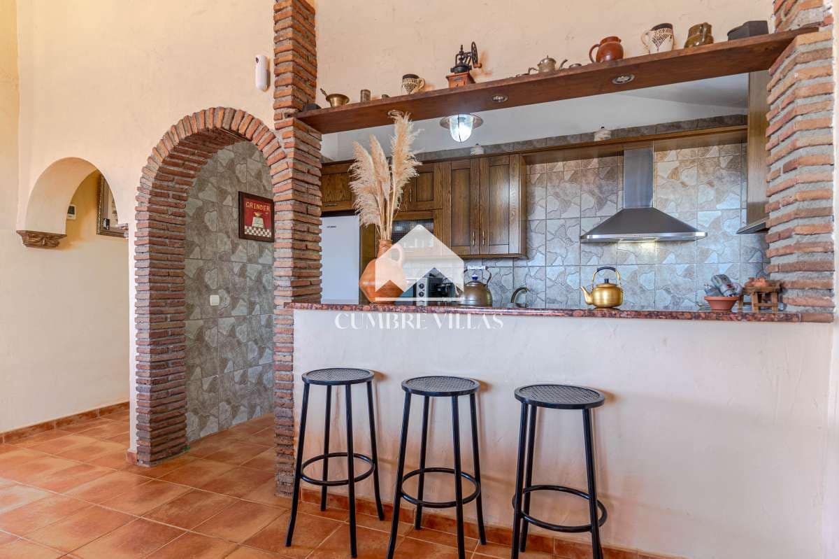 3 soveværelse Finca/Landehus til salg i Almunecar med swimmingpool - € 550.000 (Ref: 10157022)