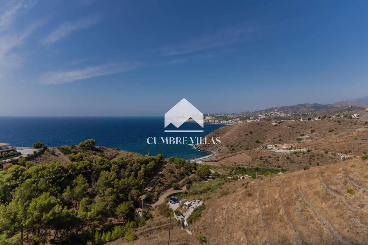 8 bedroom Villa for sale in Almunecar with garage - € 695,000 (Ref: 10163932)
