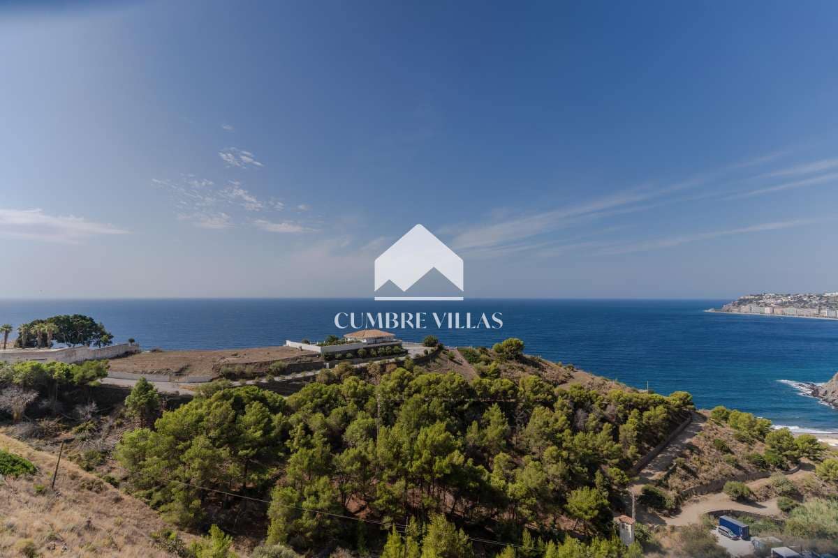 8 bedroom Villa for sale in Almunecar with garage - € 695,000 (Ref: 10163932)
