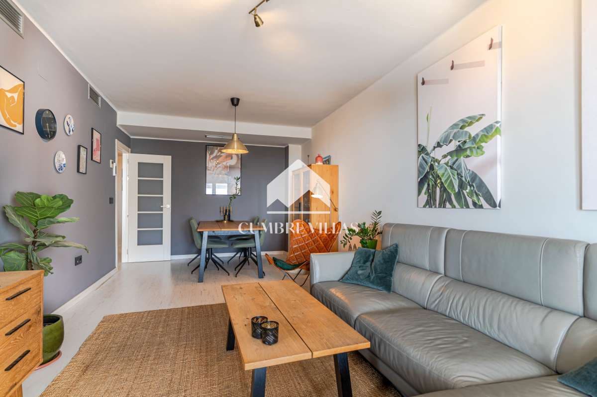 Casa de 2 habitaciones en La Herradura en venta con piscina garaje - 585.000 € (Ref: 10176109)