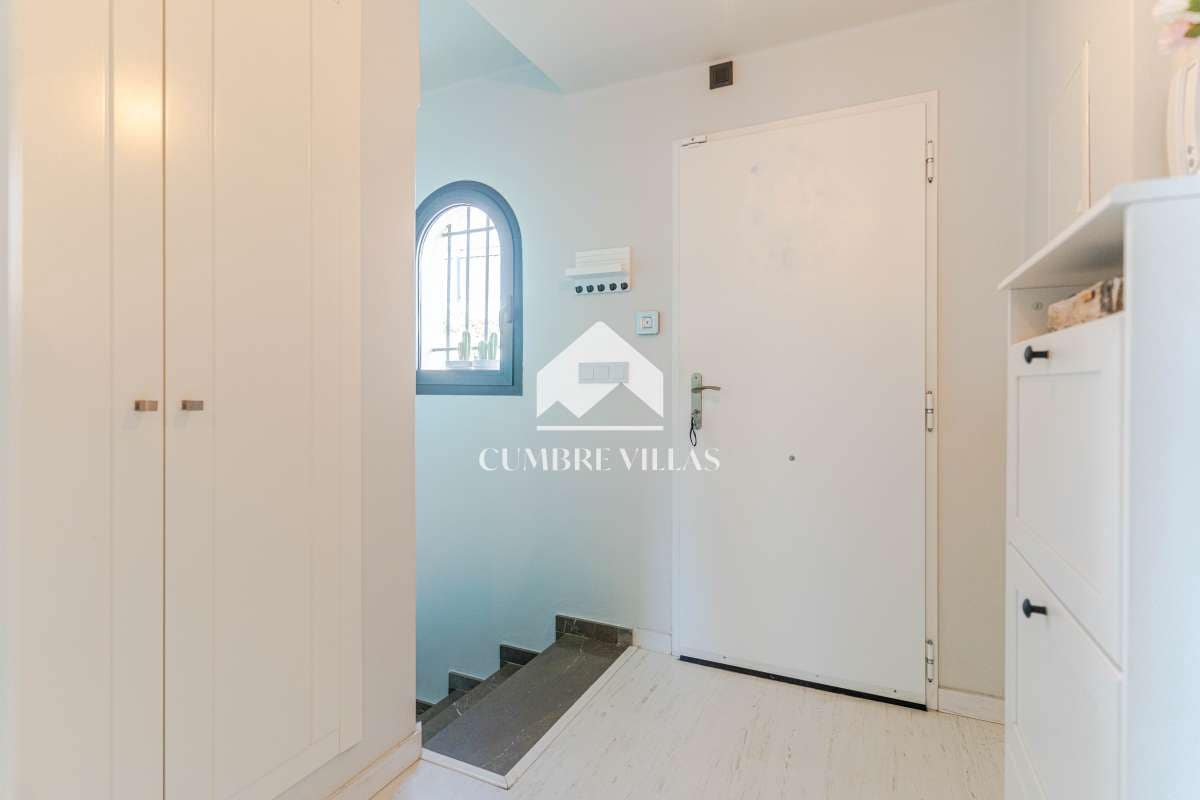 Casa de 2 habitaciones en La Herradura en venta con piscina garaje - 585.000 € (Ref: 10176109)