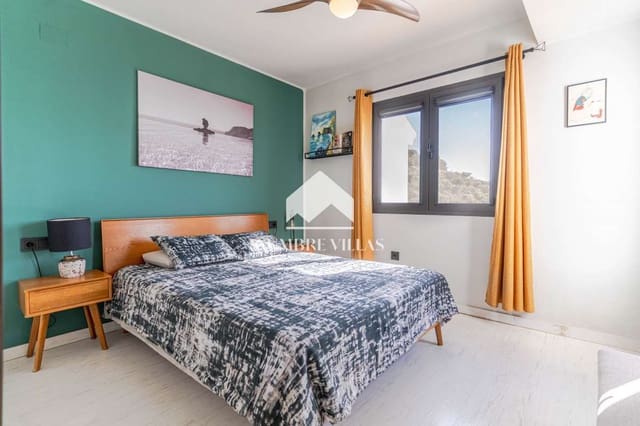Casa de 2 habitaciones en La Herradura, Almuñécar en venta con piscina garaje - 585.000 € (Ref: 10176109)