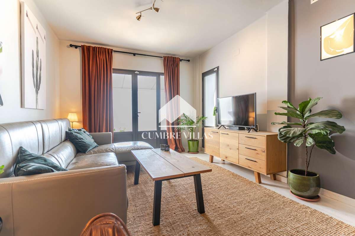 Casa de 2 habitaciones en La Herradura en venta con piscina garaje - 585.000 € (Ref: 10176109)