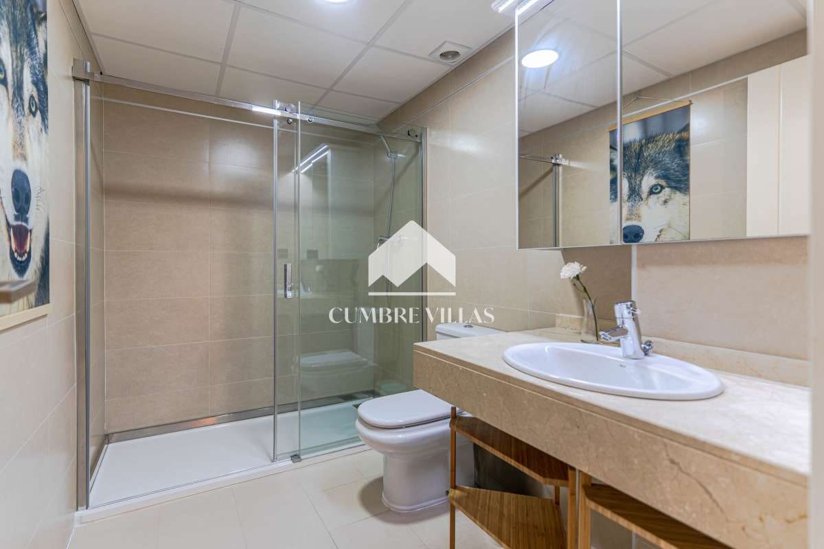 Casa de 2 habitaciones en La Herradura en venta con piscina garaje - 585.000 € (Ref: 10176109)