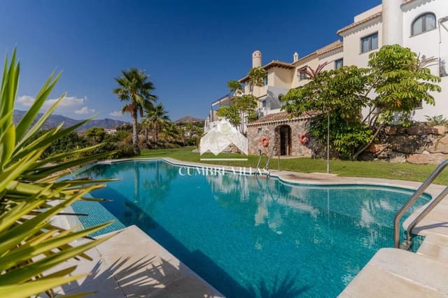 Casa de 2 habitaciones en La Herradura, Almuñécar en venta con piscina garaje - 585.000 € (Ref: 10176109)