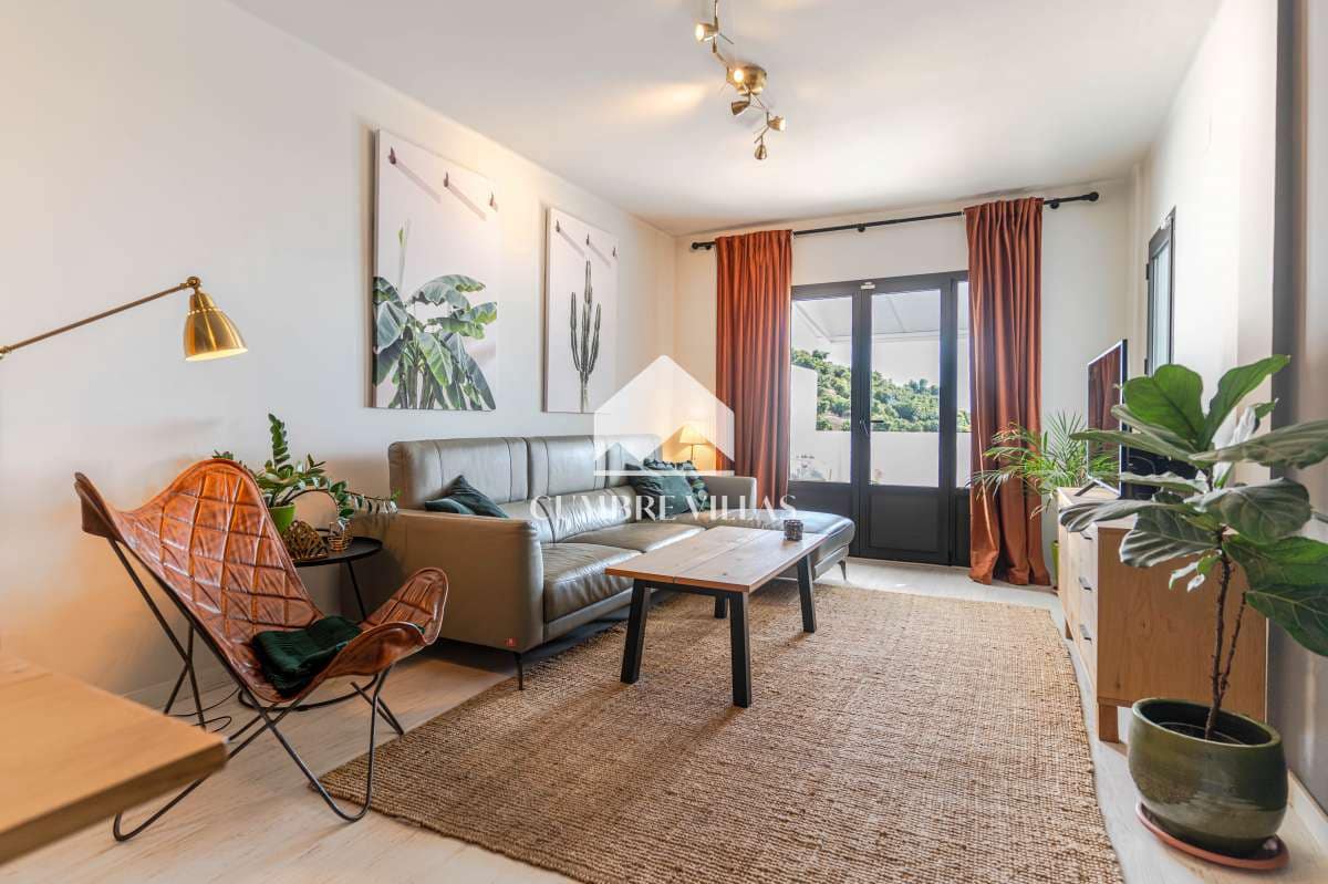 Casa de 2 habitaciones en La Herradura en venta con piscina garaje - 585.000 € (Ref: 10176109)