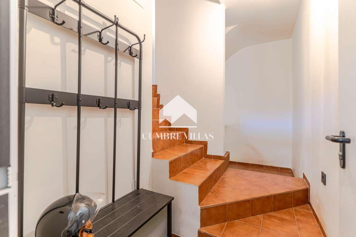 Casa de 2 habitaciones en La Herradura en venta con piscina garaje - 585.000 € (Ref: 10176109)