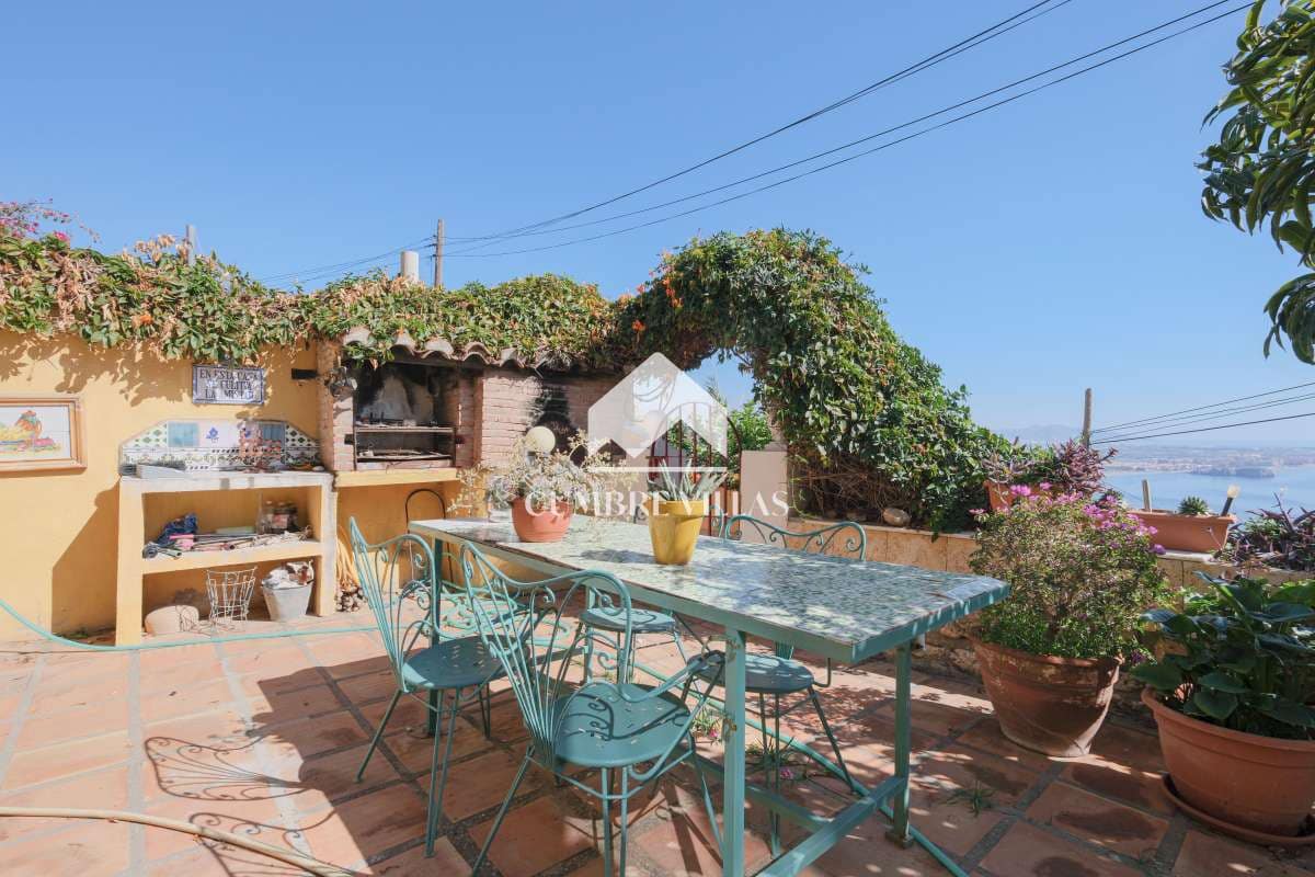 5 chambre Villa/Maison à vendre à Salobrena avec piscine garage - 395 000 € (Ref: 6585771)