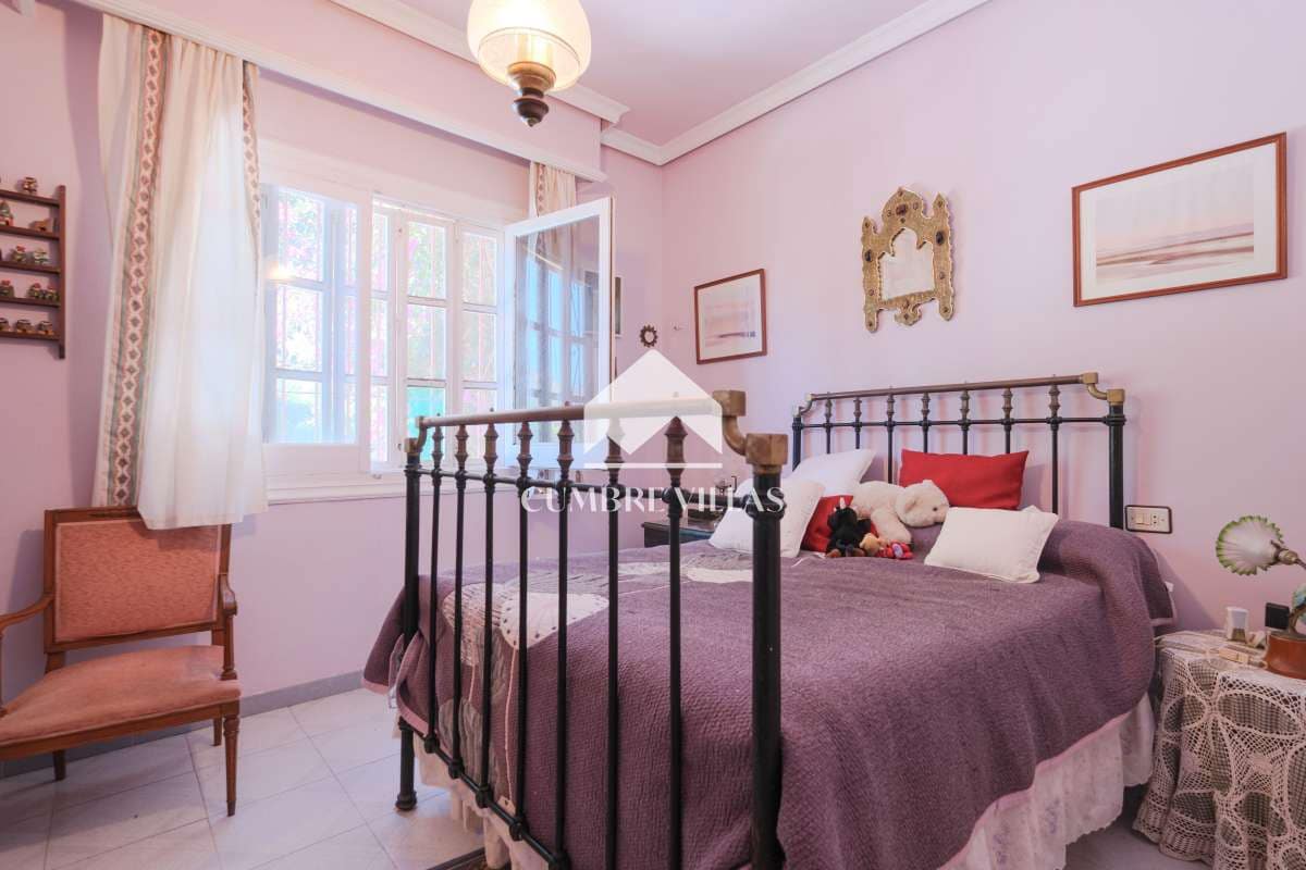 5 chambre Villa/Maison à vendre à Salobrena avec piscine garage - 395 000 € (Ref: 6585771)