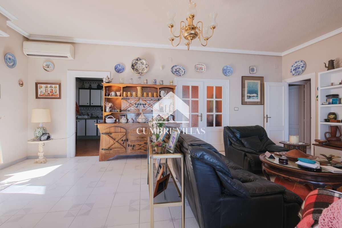 5 chambre Villa/Maison à vendre à Salobrena avec piscine garage - 395 000 € (Ref: 6585771)