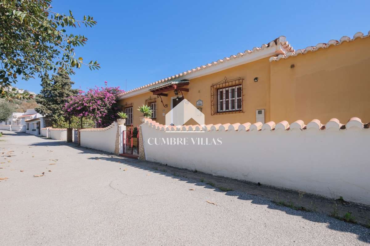 5 chambre Villa/Maison à vendre à Salobrena avec piscine garage - 395 000 € (Ref: 6585771)