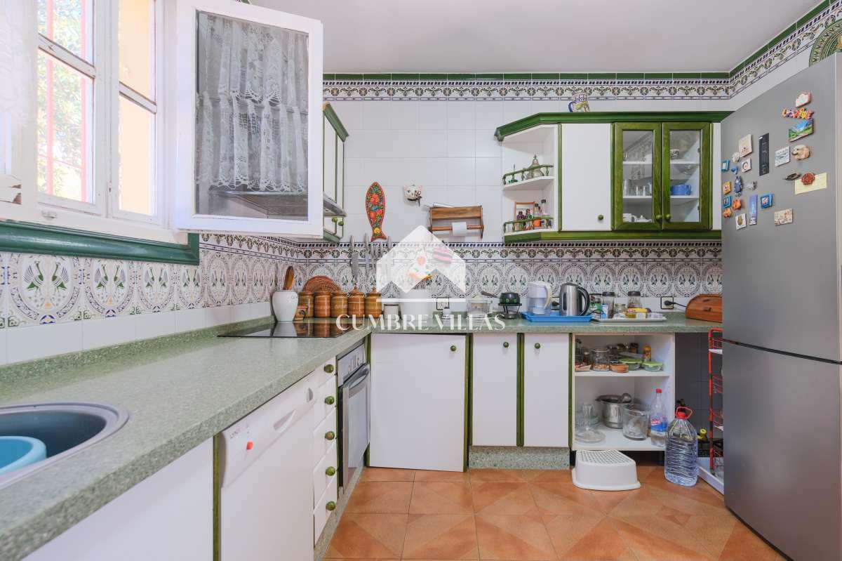 5 chambre Villa/Maison à vendre à Salobrena avec piscine garage - 395 000 € (Ref: 6585771)