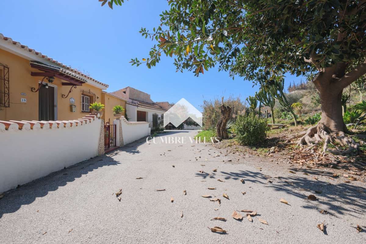 5 chambre Villa/Maison à vendre à Salobrena avec piscine garage - 395 000 € (Ref: 6585771)