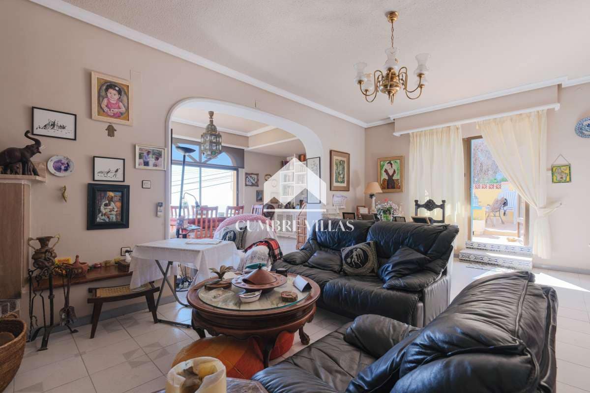 5 chambre Villa/Maison à vendre à Salobrena avec piscine garage - 395 000 € (Ref: 6585771)