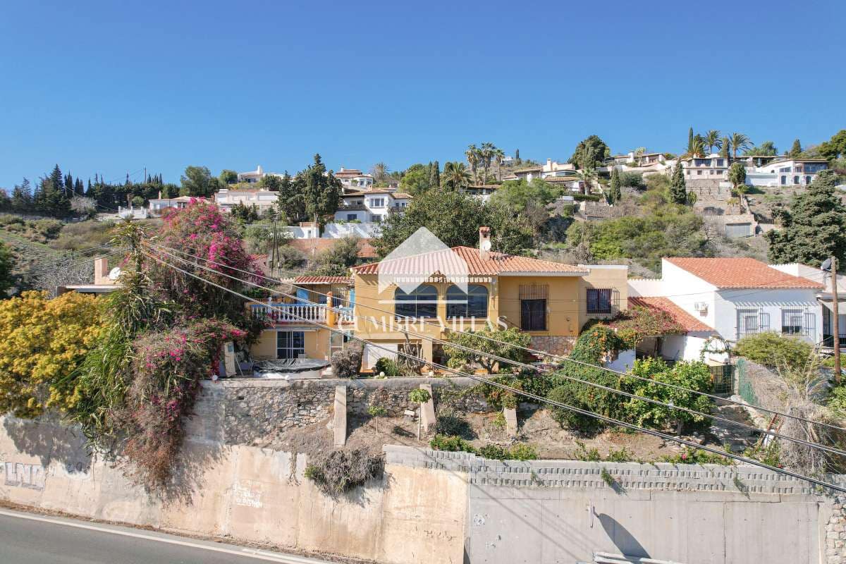 5 chambre Villa/Maison à vendre à Salobrena avec piscine garage - 395 000 € (Ref: 6585771)