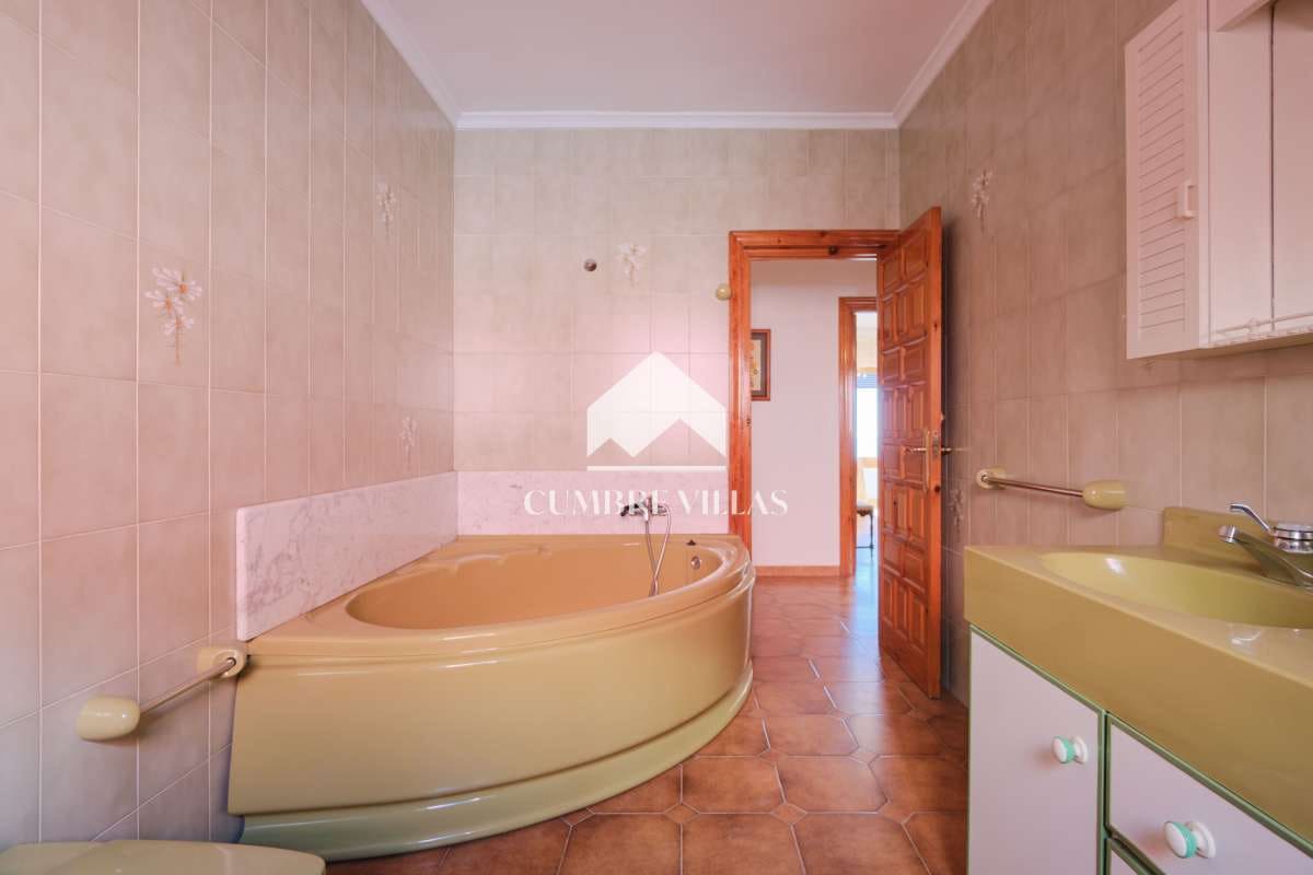 4 soveværelse Villa til salg i Salobrena med garage - € 899.999 (Ref: 6585784)