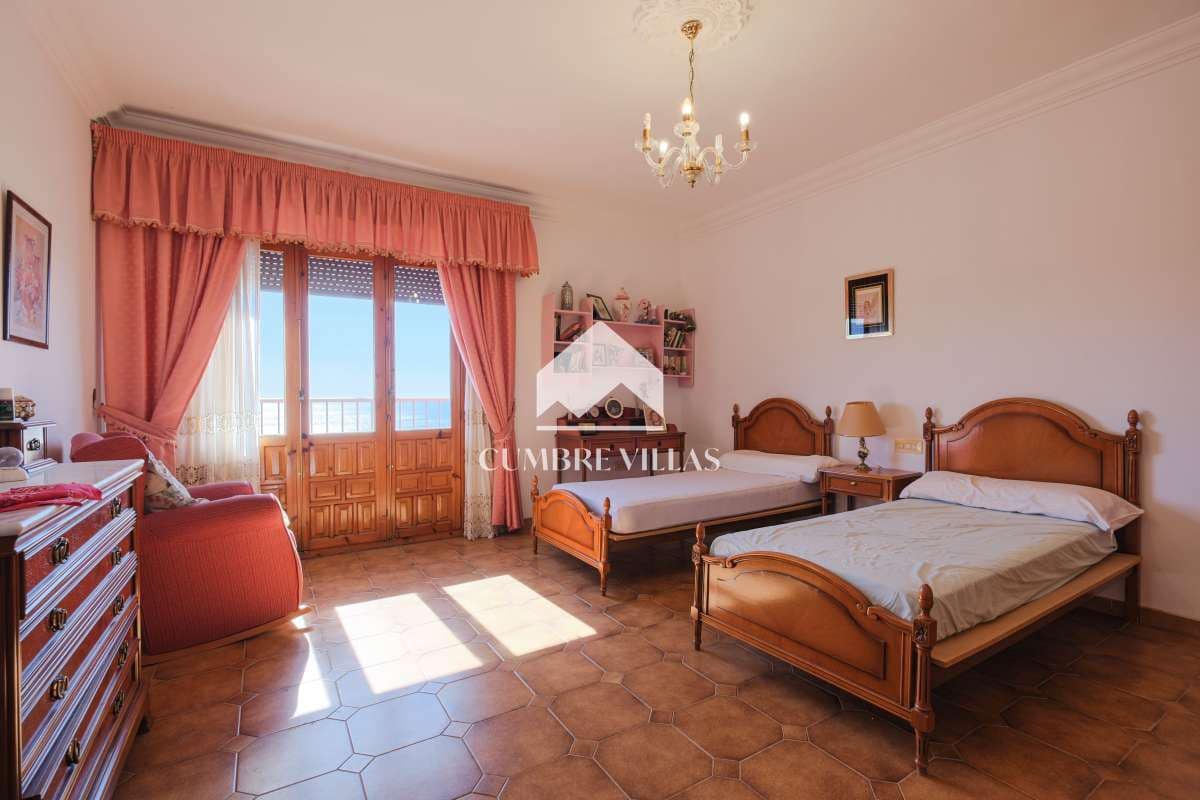 4 soveværelse Villa til salg i Salobrena med garage - € 899.999 (Ref: 6585784)