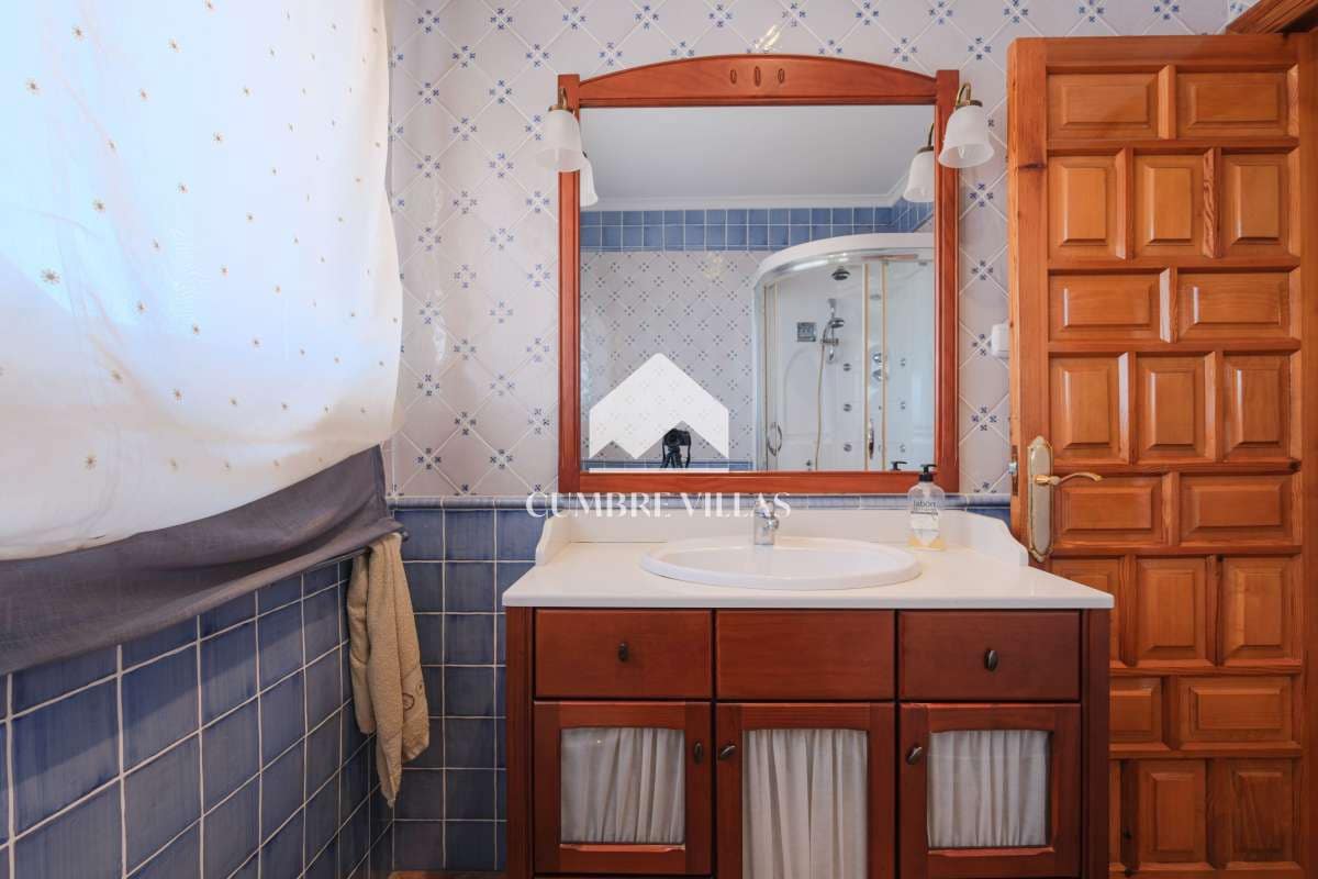 4 soveværelse Villa til salg i Salobrena med garage - € 899.999 (Ref: 6585784)