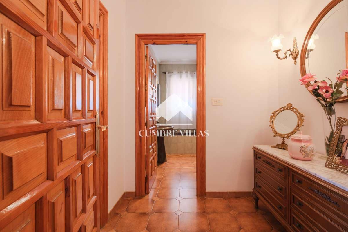 4 soveværelse Villa til salg i Salobrena med garage - € 899.999 (Ref: 6585784)