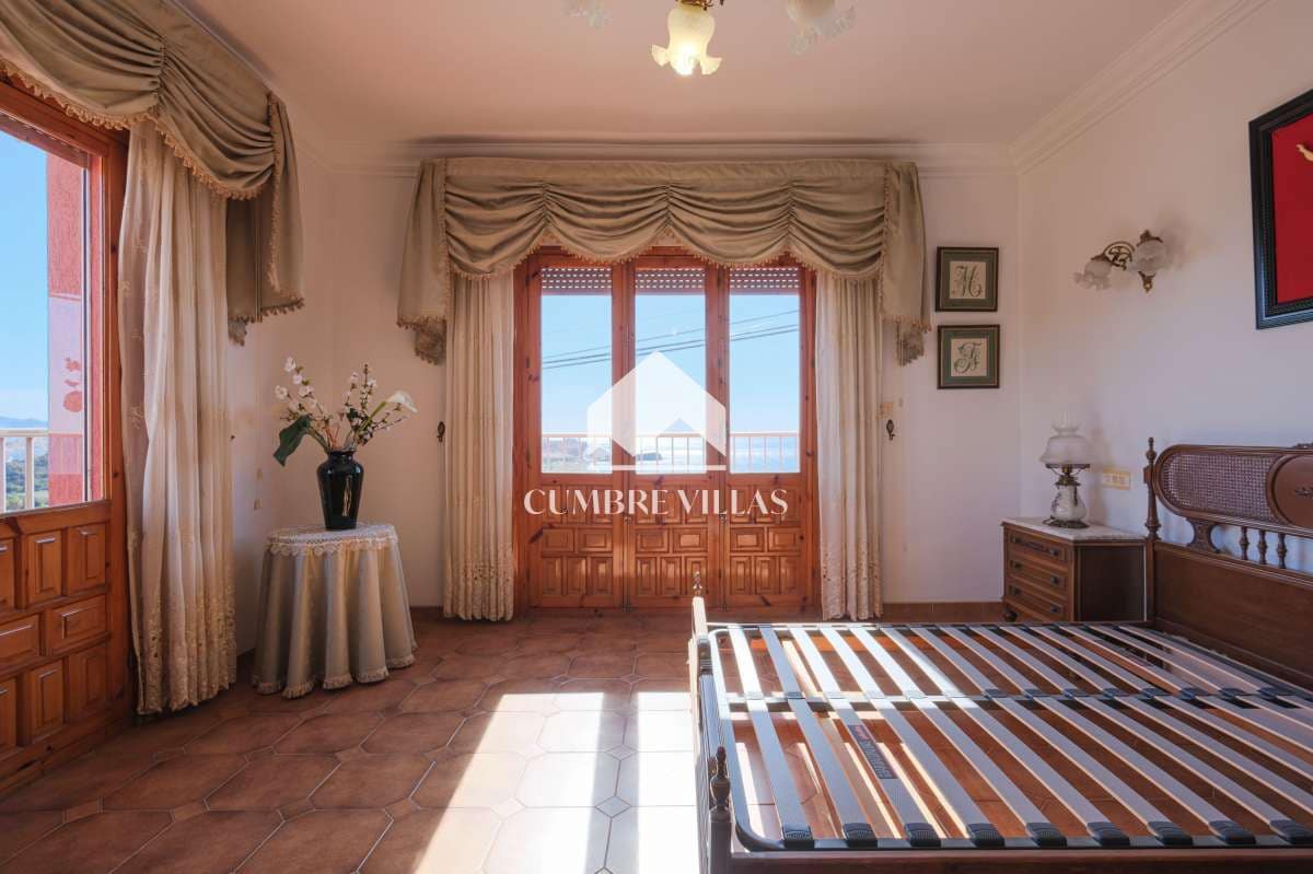 4 soveværelse Villa til salg i Salobrena med garage - € 899.999 (Ref: 6585784)