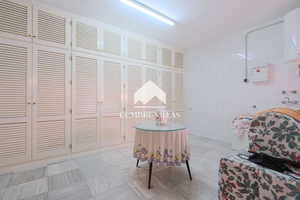 4 soveværelse Villa til salg i Salobrena med garage - € 899.999 (Ref: 6585784)