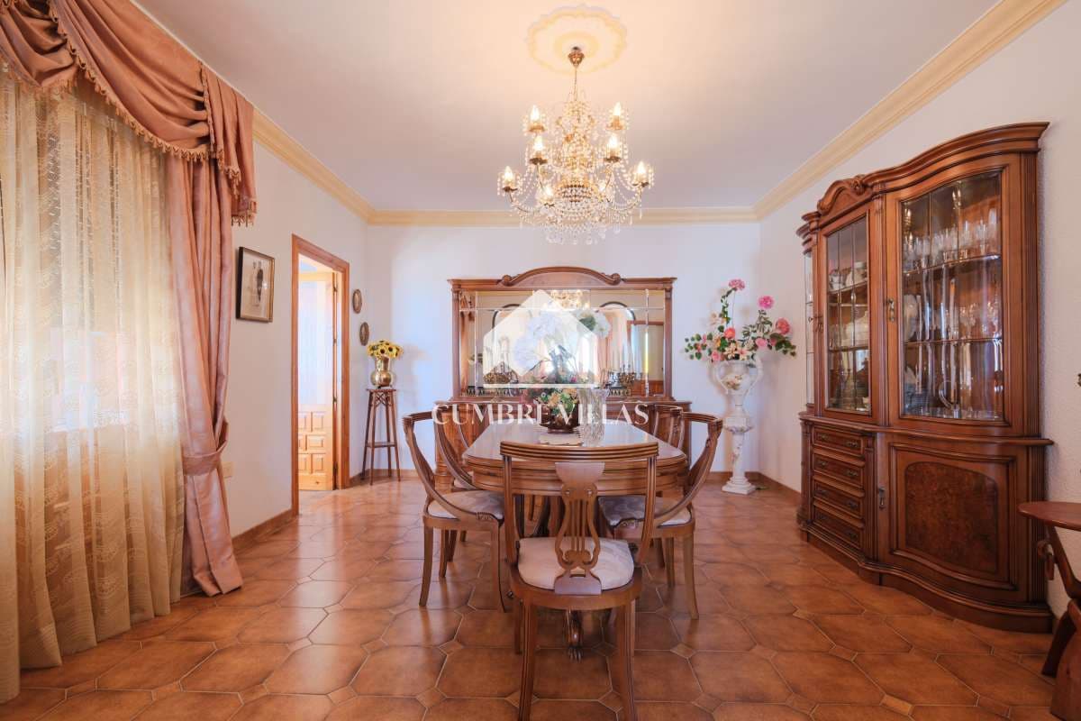 4 soveværelse Villa til salg i Salobrena med garage - € 899.999 (Ref: 6585784)