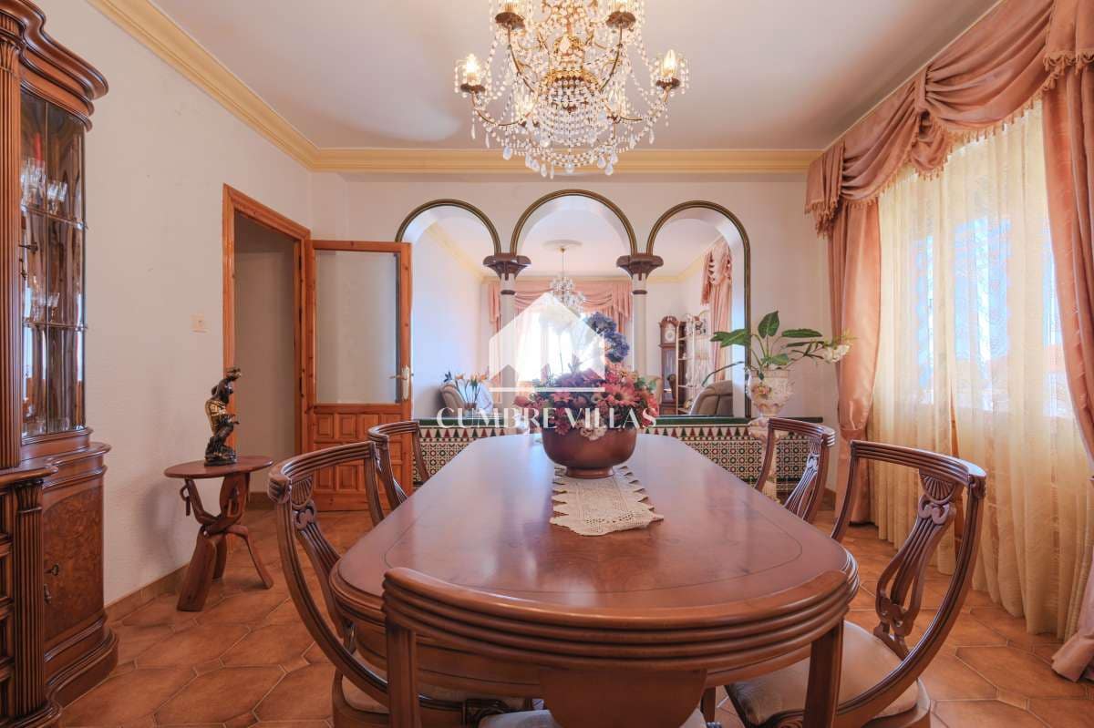 4 soveværelse Villa til salg i Salobrena med garage - € 899.999 (Ref: 6585784)