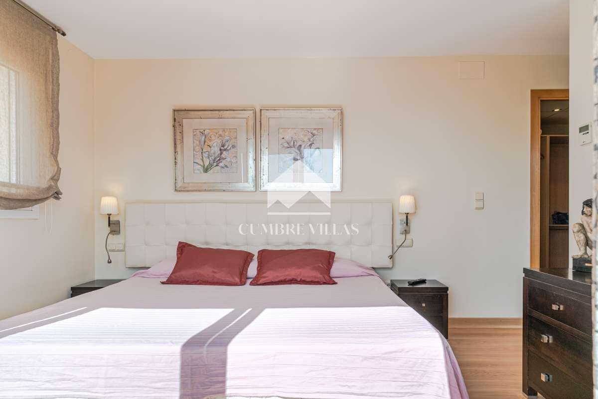 4 Zimmer Villa zu verkaufen in Almunecar mit Pool Garage - 845.000 € (Ref: 6585797)